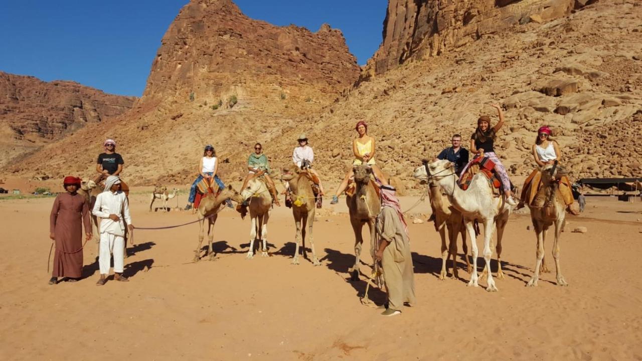 Desert Sunset & Tour Hotell Wadi Rum Eksteriør bilde