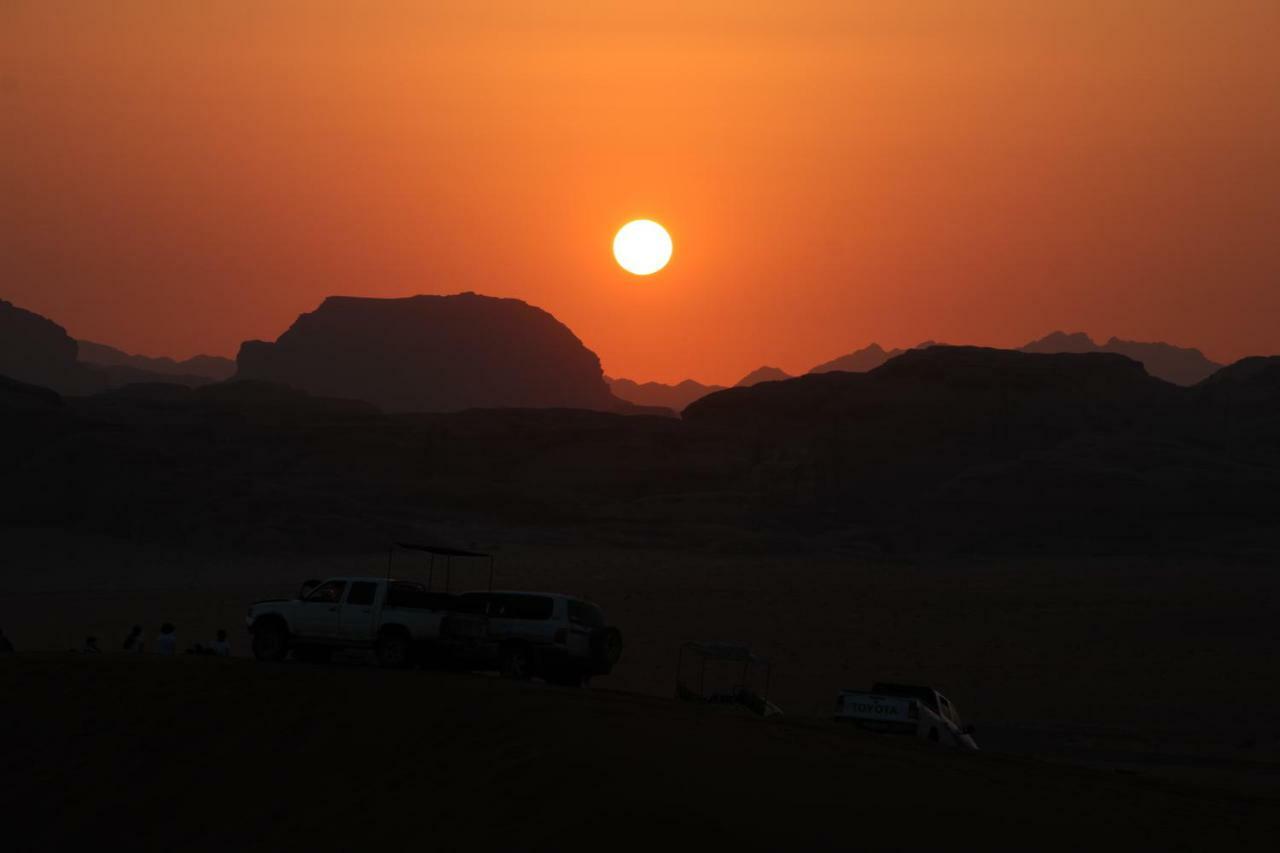 Desert Sunset & Tour Hotell Wadi Rum Eksteriør bilde