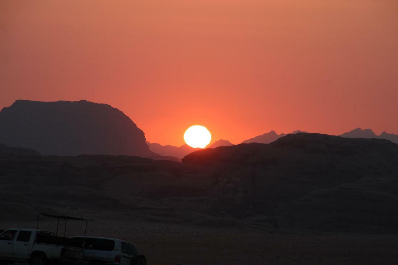 Desert Sunset & Tour Hotell Wadi Rum Eksteriør bilde